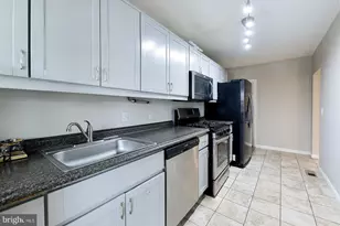 2926 Yorkway, Baltimore, MD 21222 - Photo 8