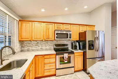 8908 Golden Tree Lane, Essex, MD 21221 - Photo 10