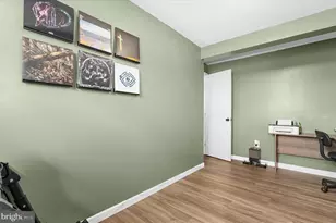 7 Honey Locust Ct, Essex, MD 21221 - Photo 36