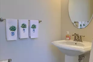 6910 Summit Cir, Towson, MD 21239 - Photo 22