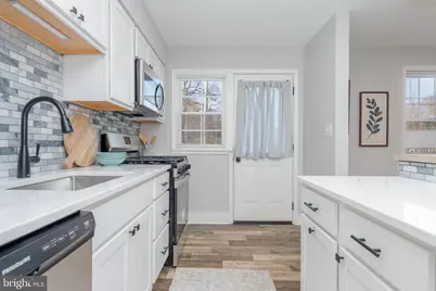 136 Dumbarton Road, Baltimore, MD 21212 - Photo 12