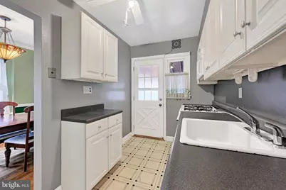 1100 N Marlyn Avenue, Baltimore, MD 21221 - Photo 10