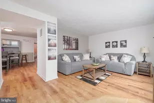 38 Towns Ct, Baltimore, MD 21237 - Photo 2