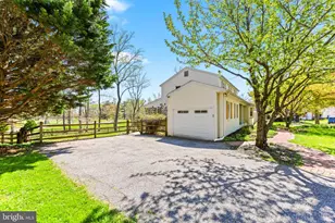 2117 Woodfork Rd, Lutherville Timonium, MD 21093 - Photo 8