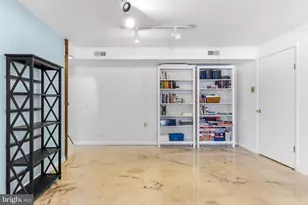 2117 Woodfork Rd, Lutherville Timonium, MD 21093 - Photo 48