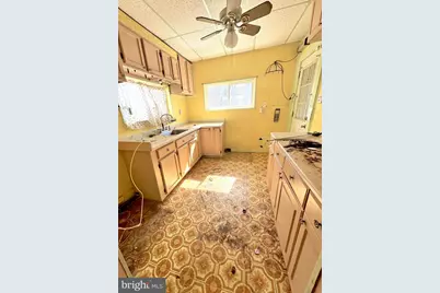 310 Pinewood Road, Baltimore, MD 21222 - Photo 16