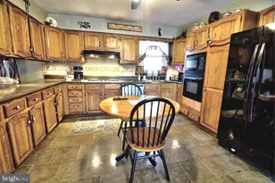 238 Elizabeth Ave, Baltimore, MD 21227 - Photo 14