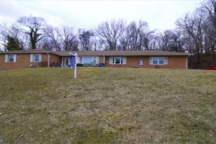 238 Elizabeth Ave, Baltimore, MD 21227 - Photo 2