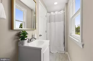 2651 W Park Dr, Gwynn Oak, MD 21207 - Photo 18