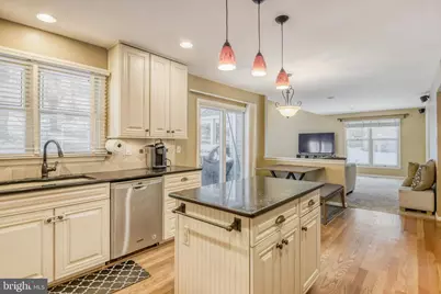 3922 Esgarth Way, Owings Mills, MD 21117 - Photo 10