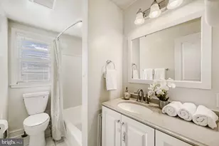 1009 Circle Dr, Halethorpe, MD 21227 - Photo 16