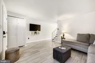 1009 Circle Dr, Halethorpe, MD 21227 - Photo 4