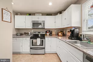 1713 Glen Curtis Rd, Essex, MD 21221 - Photo 2