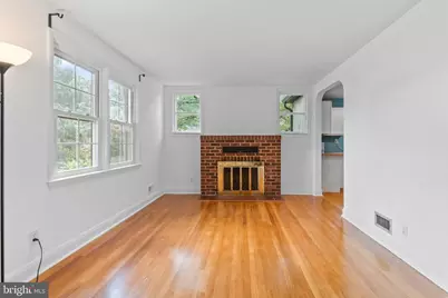 6504 Crestwood, Baltimore, MD 21239 - Photo 4