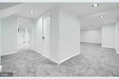 2911 Vermont Avenue, Halethorpe, MD 21227 - Photo 44