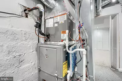 2911 Vermont Avenue, Halethorpe, MD 21227 - Photo 56