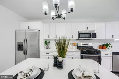 2911 Vermont Avenue, Halethorpe, MD 21227 - Photo 16