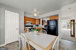 660 Hunting Fields Rd, Middle River, MD 21220 - Photo 6