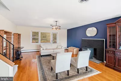 802 Shaw Court, Towson, MD 21286 - Photo 4