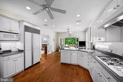 12 Dembeigh Hill Circle, Baltimore, MD 21210 - Photo 12