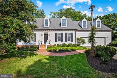 12 Dembeigh Hill Circle, Baltimore, MD 21210 - Photo 1