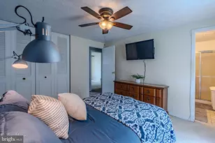 8802 Goldentree Ln, Baltimore, MD 21221 - Photo 12