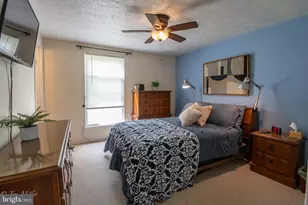 8802 Goldentree Ln, Baltimore, MD 21221 - Photo 10