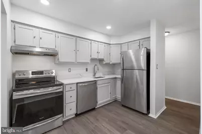 1104 Lisadale Circle #1D, Baltimore, MD 21228 - Photo 4