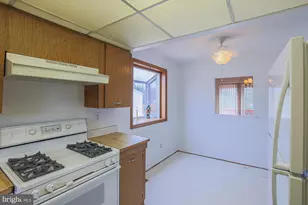 3 Veitch Ct, Baltimore, MD 21236 - Photo 12