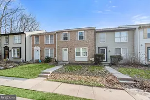 27 Alexander Ct, Owings Mills, MD 21117 - Photo 2