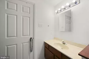 27 Alexander Ct, Owings Mills, MD 21117 - Photo 26