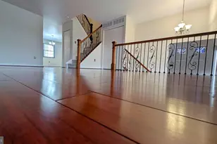 33 Badger Gate Ct, Baltimore, MD 21228 - Photo 8