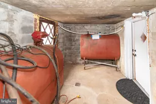 7316 Greenbank Rd, Baltimore, MD 21220 - Photo 58