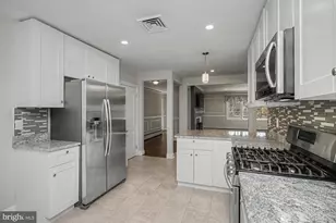 612 W Chesapeake Ave, Towson, MD 21204 - Photo 12