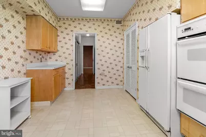 11 Slade Avenue #712, Baltimore, MD 21208 - Photo 18