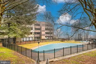 13 Suntop Ct, Baltimore, MD 21209 - Photo 4