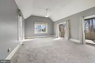 1704 Forsythia Ln, Baltimore, MD 21227 - Photo 28