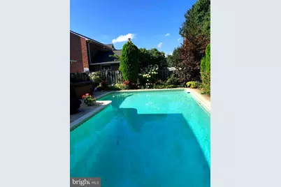 9221 Greenhouse Circle, Baltimore, MD 21236 - Photo 2