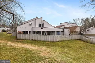 4 Regency Ct, Baltimore, MD 21208 - Photo 50