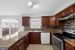 7 Rocky Brook Ct, Windsor Mill, MD 21244 - Photo 10