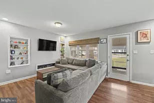 908 Meadow Ave, Baltimore, MD 21222 - Photo 4