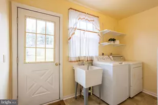 2012 Cedar Cir Dr, Catonsville, MD 21228 - Photo 52