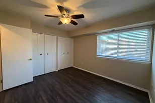 1 Summit Hill Ct, Baltimore, MD 21228 - Photo 10