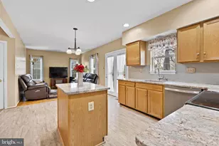 9046 Tarpleys Cir, Baltimore, MD 21237 - Photo 14