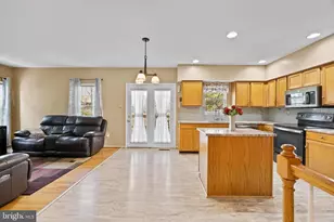 9046 Tarpleys Cir, Baltimore, MD 21237 - Photo 16