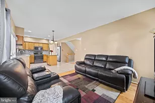 9046 Tarpleys Cir, Baltimore, MD 21237 - Photo 8