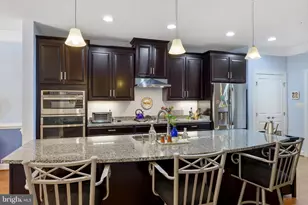 6926 Summit Cir, Baltimore, MD 21239 - Photo 14