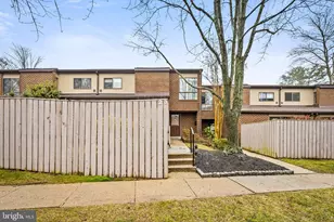 23 Saddle Ct, Pikesville, MD 21208 - Photo 2