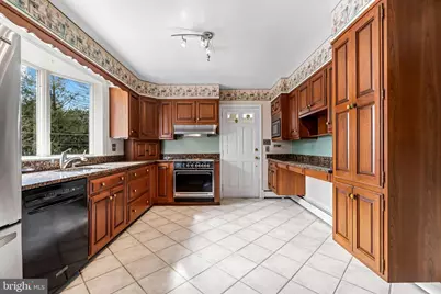 1607 Ruxton Road, Towson, MD 21204 - Photo 12