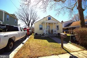 2517 McComas Ave, Dundalk, MD 21222 - Photo 2